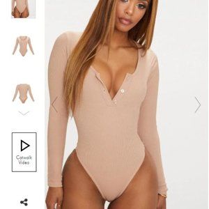 New PrettyLittleThing Ribbed Long Sleeve Bodysuit